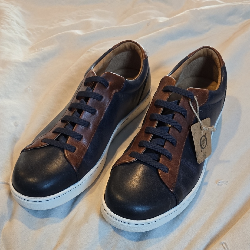 Born Men's Black and Brown Sneakers